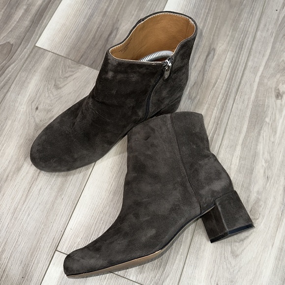 Adrienne Vittadini suede brown block heel boots size 9 - Picture 3 of 7